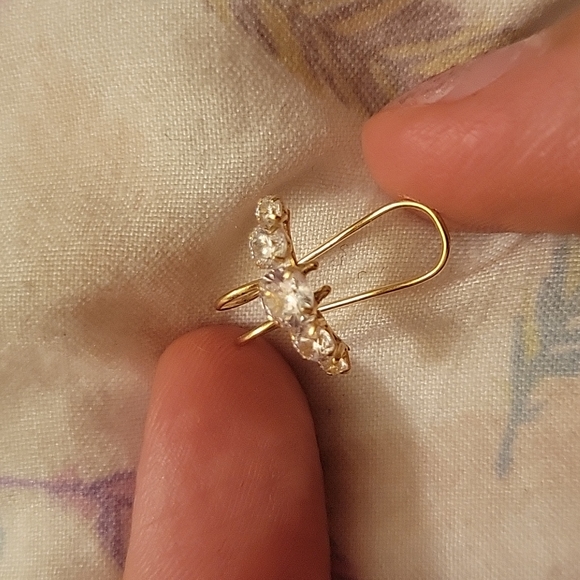 10k Yellow Gold Cubic Zirconia Earring Cuff - Picture 2 of 3